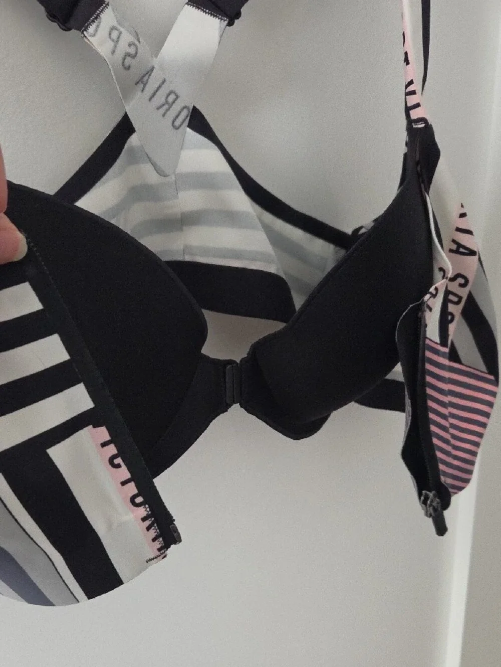 NWT Victoria Secret Pink & Black Striped Front-Zip Sports Bra